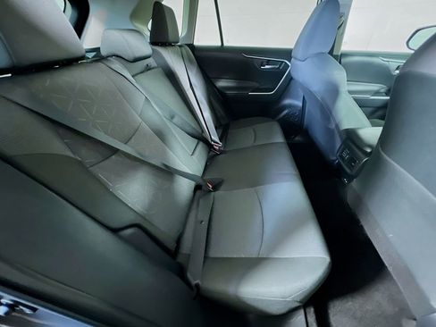 Used 2025 Toyota RAV4 XLE image 24