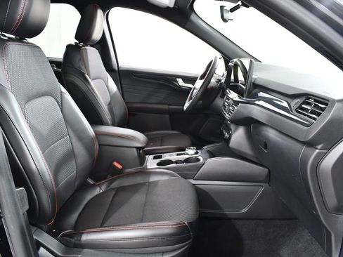 Used 2024 Ford Escape ST-Line w/ Tech Pack #1 AWD/4WD image 10