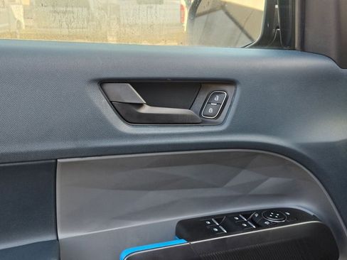 Used 2025 Ford Maverick Lobo AWD/4WD image 25