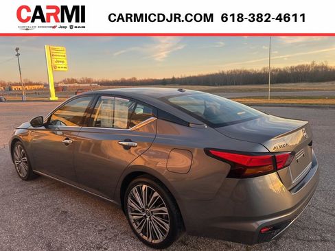 Used 2023 Nissan Altima 2.5 SL image 4