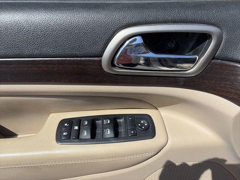 Used 2014 Jeep Grand Cherokee Laredo w/ Quick Order Package 23E image 14