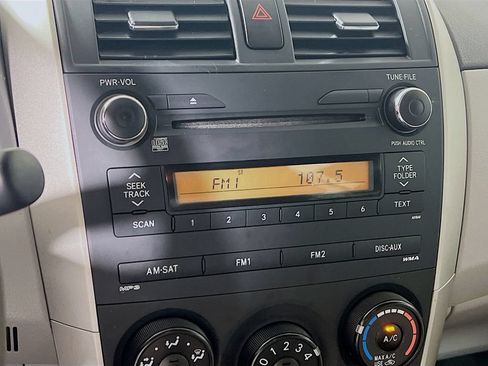 Used 2010 Toyota Corolla LE FWD image 13