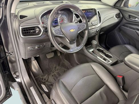 Used 2020 Chevrolet Equinox Premier image 4