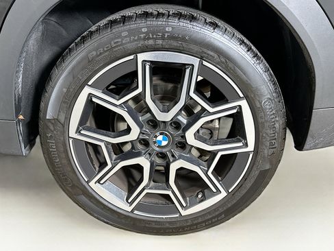 Used 2025 BMW X2 xDrive28i image 11