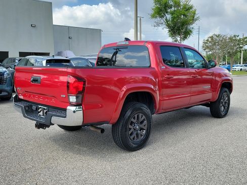 Used 2021 Toyota Tacoma SR5 AWD/4WD image 6