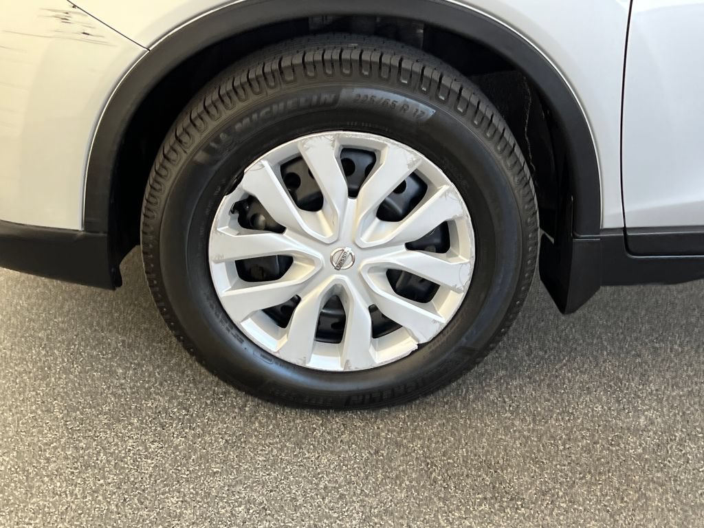 Used 2016 Nissan Rogue S FWD image 27