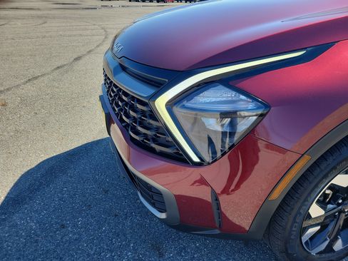 Used 2023 Kia Sportage X-Line w/ X-Line Premium Package image 9