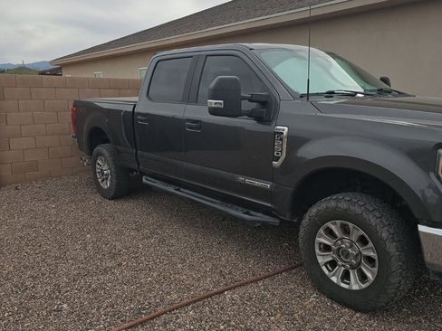 Used 2020 Ford F250 XL w/ STX Appearance Package AWD/4WD image 2