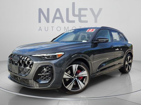 Used 2025 Audi SQ5 Prestige AWD/4WD image 1