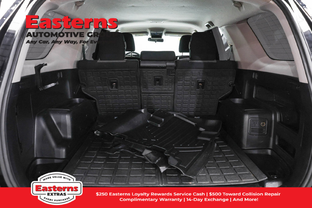 Used 2014 Toyota 4Runner SR5 AWD/4WD image 10