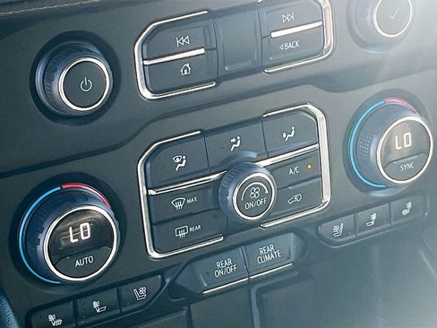 Used 2024 Chevrolet Suburban High Country w/ Max Trailering Package image 16