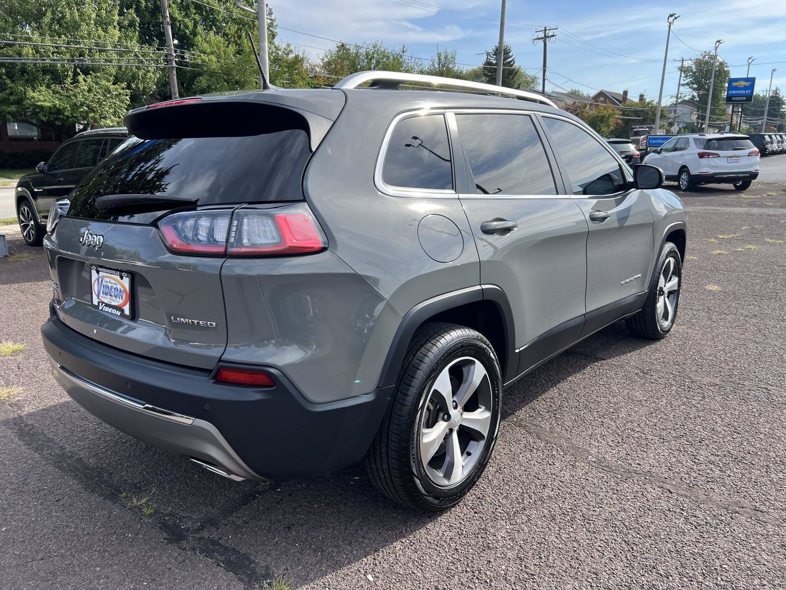 Used 2020 Jeep Cherokee Limited AWD/4WD image 7