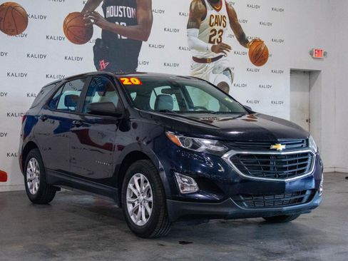 Used 2020 Chevrolet Equinox LS FWD image 18
