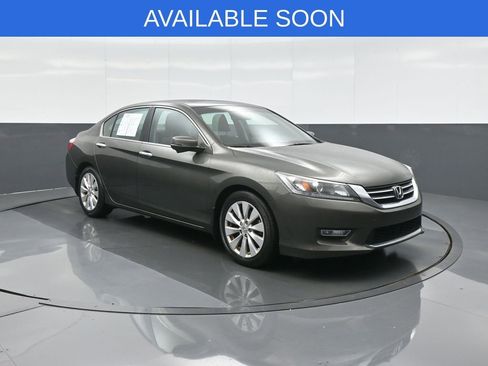 Used 2013 Honda Accord EX image 1