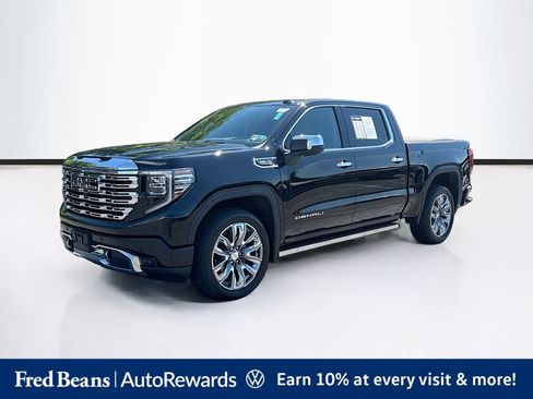 Used 2023 GMC Sierra 1500 Denali w/ Denali Reserve Package AWD/4WD image 3