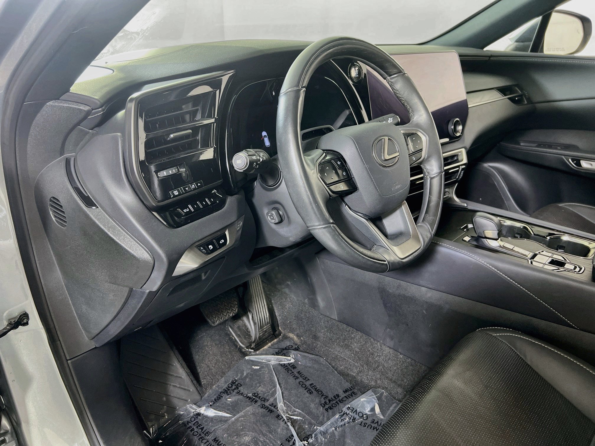 Used 2023 Lexus RX 350 Premium Plus w/ Accessory Package AWD/4WD image 9