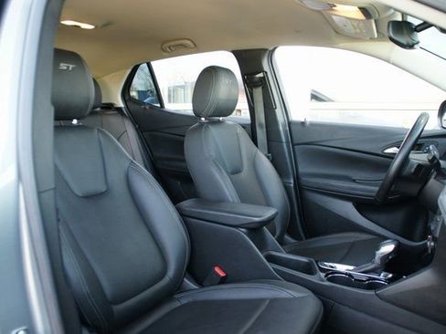 Used 2024 Buick Encore GX Sport Touring image 35