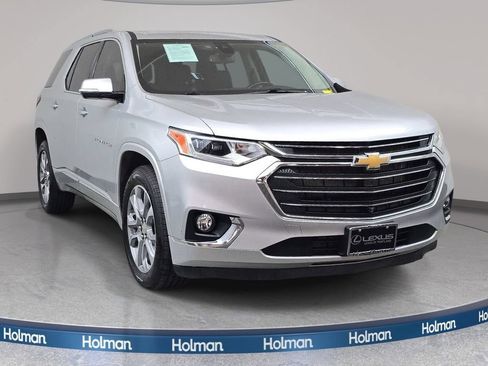 Used 2020 Chevrolet Traverse Premier AWD/4WD image 3