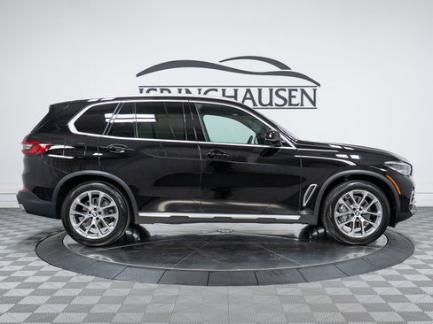 Used 2021 BMW X5 xDrive40i w/ Premium Package AWD/4WD image 4
