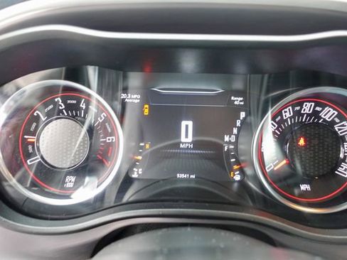 Used 2022 Dodge Challenger GT image 16