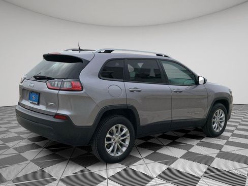 Used 2020 Jeep Cherokee Latitude w/ Cold Weather Group image 10