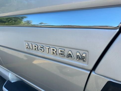 Used 2016 Mercedes-Benz Sprinter 3500 image 10