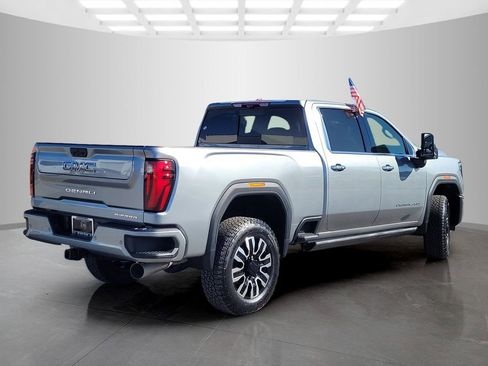 New 2026 GMC Sierra 2500 Denali Ultimate w/ Max Trailering Package image 4