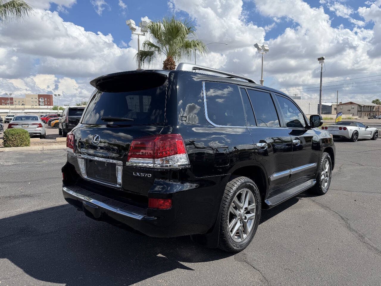 Used 2014 Lexus LX 570 4WD image 5
