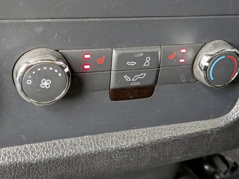 Used 2017 Ford Expedition Platinum RWD image 21