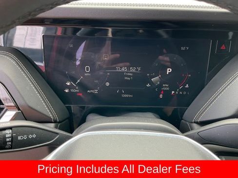 Used 2025 GMC Yukon XL Elevation AWD/4WD image 10