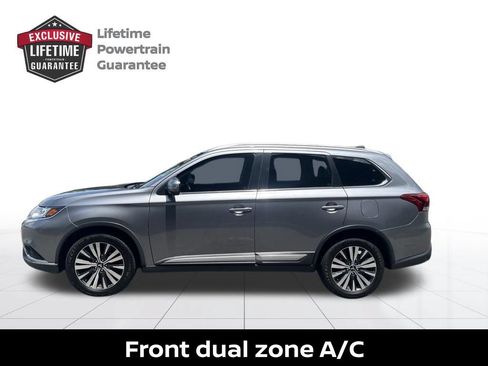 Used 2019 Mitsubishi Outlander SEL FWD image 2