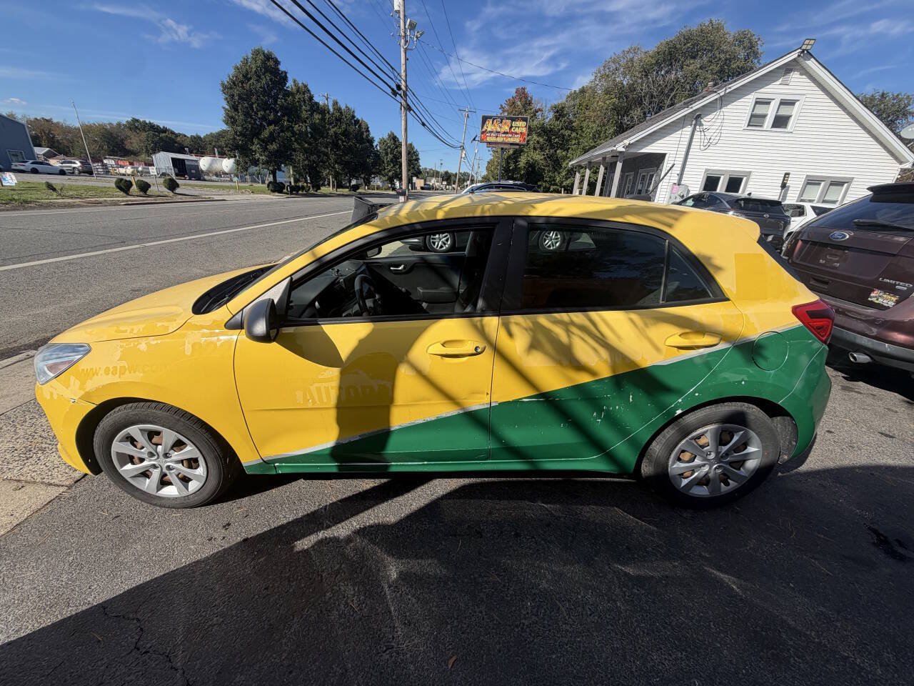 Used 2018 Kia Rio Hatchback FWD image 5