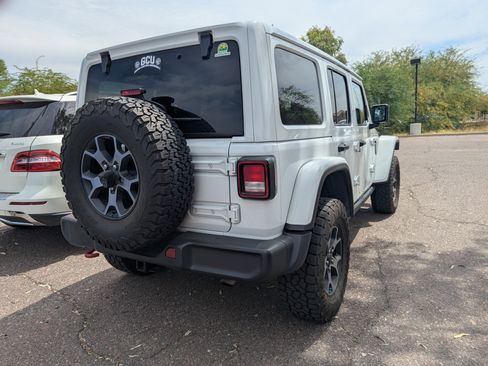 Used 2018 Jeep Wrangler Unlimited Rubicon image 3