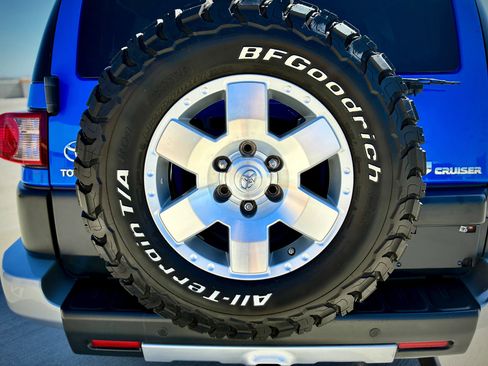 Used 2008 Toyota FJ Cruiser 4WD image 33