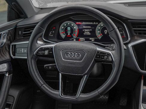 Used 2024 Audi Q8 Premium Plus w/ Premium Plus Package image 58