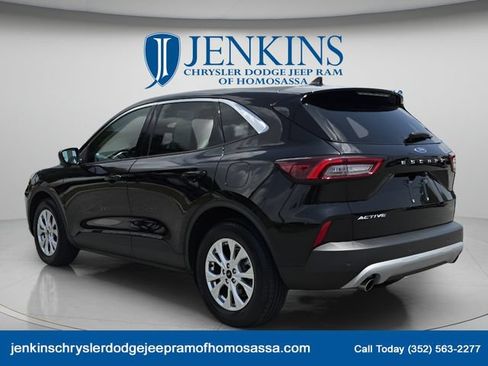 Used 2024 Ford Escape Active w/ Tech Pack #1 FWD image 7
