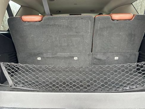 Used 2019 Cadillac Escalade Luxury AWD/4WD image 22