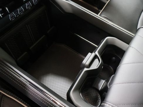 New 2026 RAM 2500 Limited AWD/4WD image 22