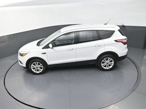 Used 2017 Ford Escape SE AWD/4WD image 16