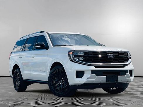 Used 2025 Ford Expedition Platinum w/ Platinum Ultimate Package AWD/4WD image 1
