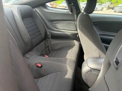 Used 2017 Ford Mustang GT w/ Black Accent Package RWD image 23