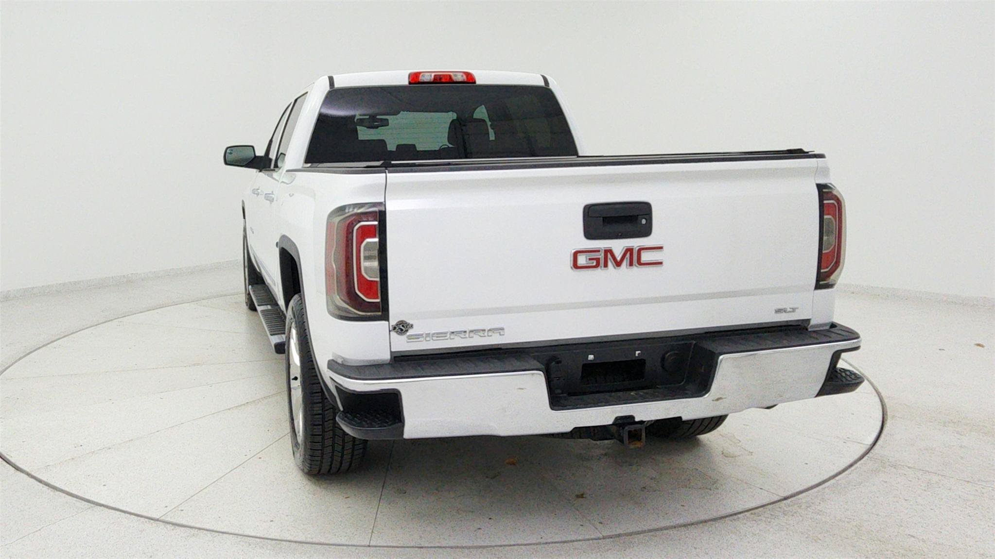 Used 2018 GMC Sierra 1500 SLT w/ SLT Premium Package AWD/4WD image 4