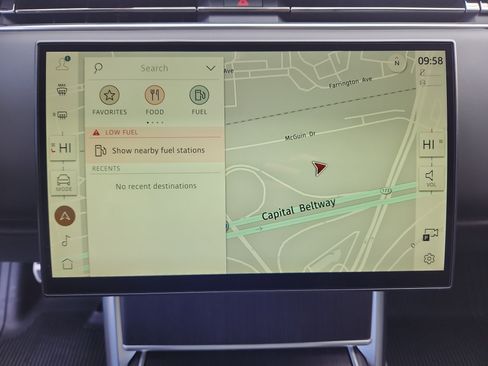 New 2026 Land Rover Range Rover SE image 21