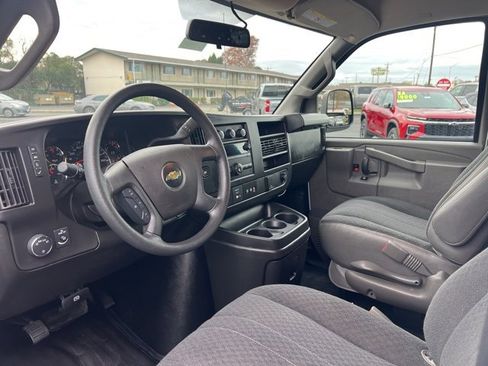 Used 2024 Chevrolet Express 2500 w/ Driver Convenience Package image 15