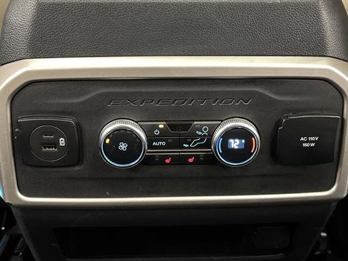 Used 2023 Ford Expedition Max Limited image 37