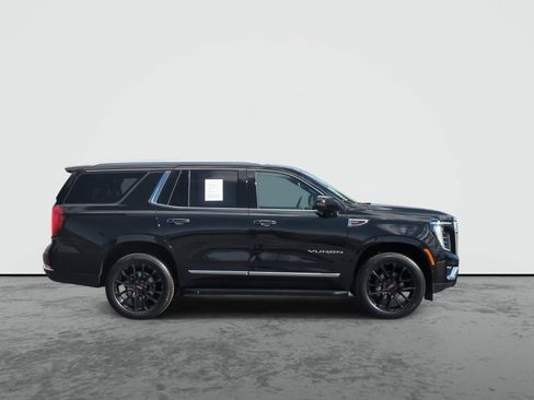 Used 2026 GMC Yukon Elevation RWD image 9