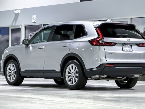 Used 2024 Honda CR-V EX image 3