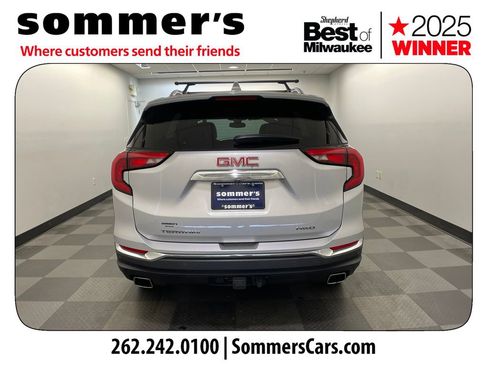 Used 2020 GMC Terrain SLT w/ Preferred Package AWD/4WD image 4