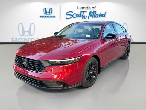 New 2025 Honda Accord SE image 3
