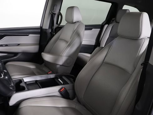 Used 2022 Honda Odyssey Touring image 29